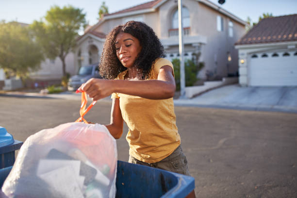 Commercial Cleanout Services in Campbell, FL